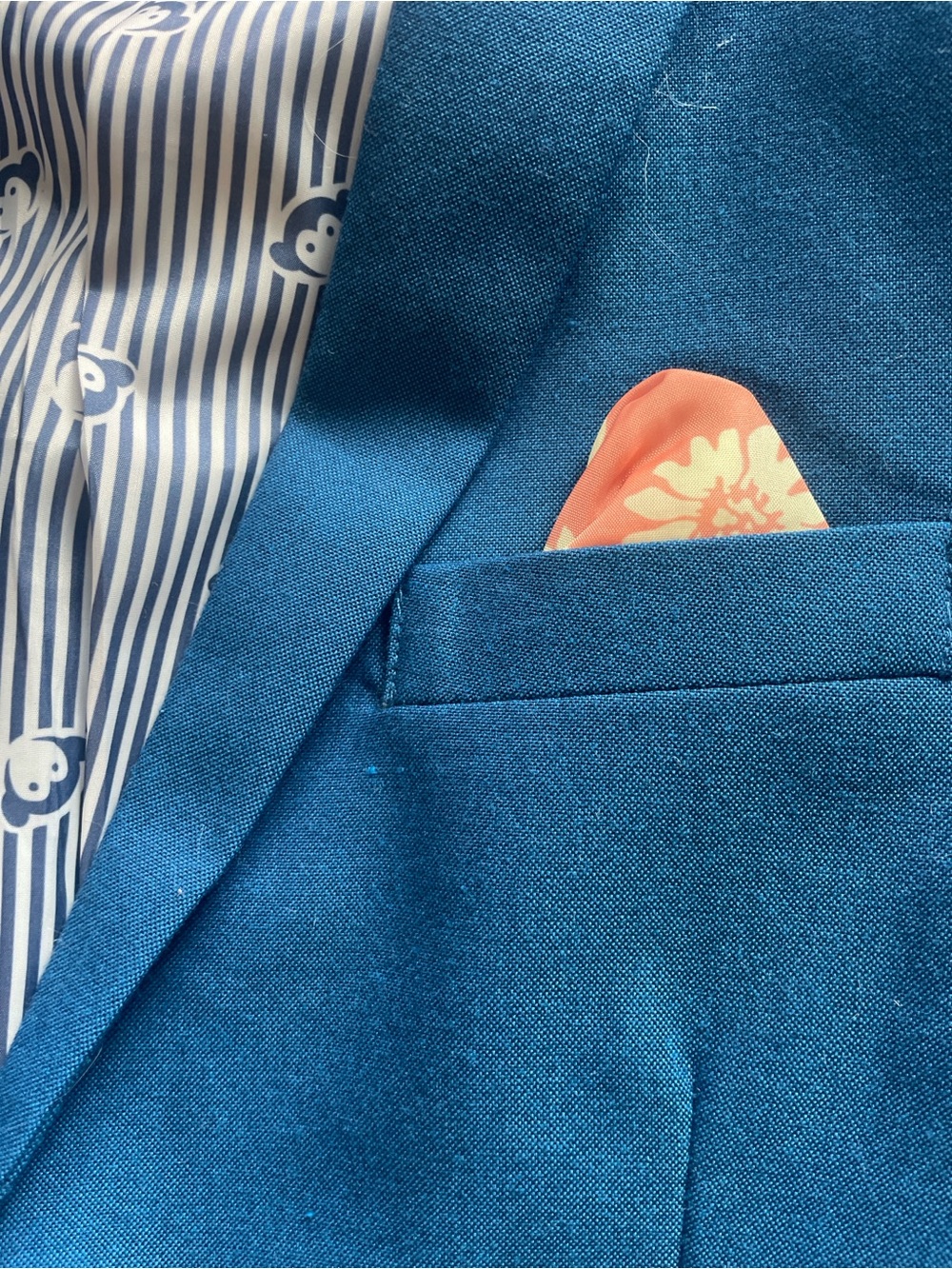 Boys Appaman Blue Suit with Floral Pocket Square. Fits boys ages 9-12